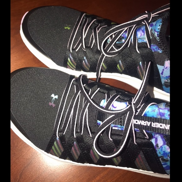 Under Armour Sneakers - Picture 2 of 5